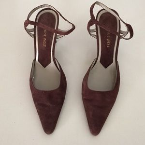 Nine West brown suede pointed shoe. 9M