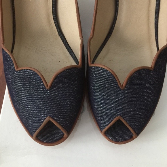 SOLD - Picture 3 of 4