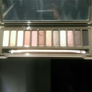 SOLD! Naked 2 Palette