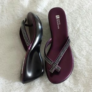 ✨Host Pick✨NWT Purple Bejewled Wedged Sandals