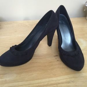 Fioni Navy Blue Faux Suede Pumps