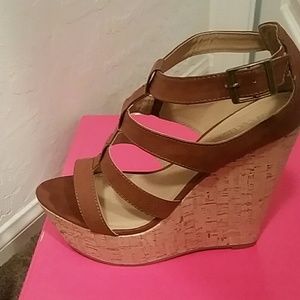 Brown wedges