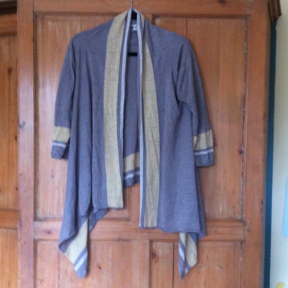 **BUNDLED** Linen draped cardigan - Picture 2 of 4