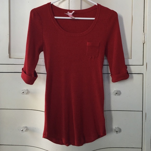 Derek Heart sweater