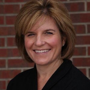 Meet your Posher, Elise