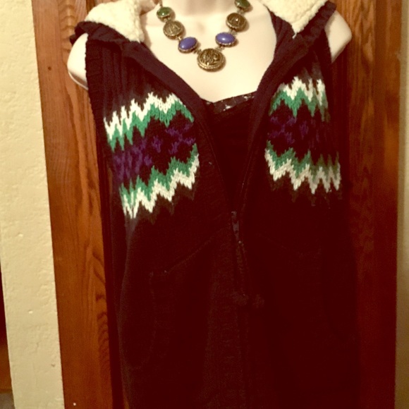 Chevron fur hoodie sweater vest