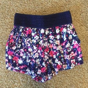 Rayon flowered shorts