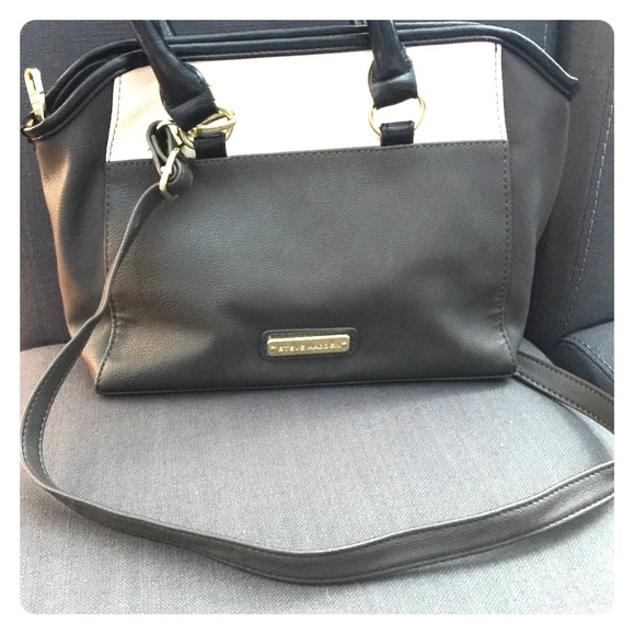 Steve Madden Handbags - Steve Madden purse