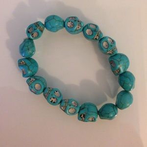 Turquoise stretchy skull bracelet (stone material)