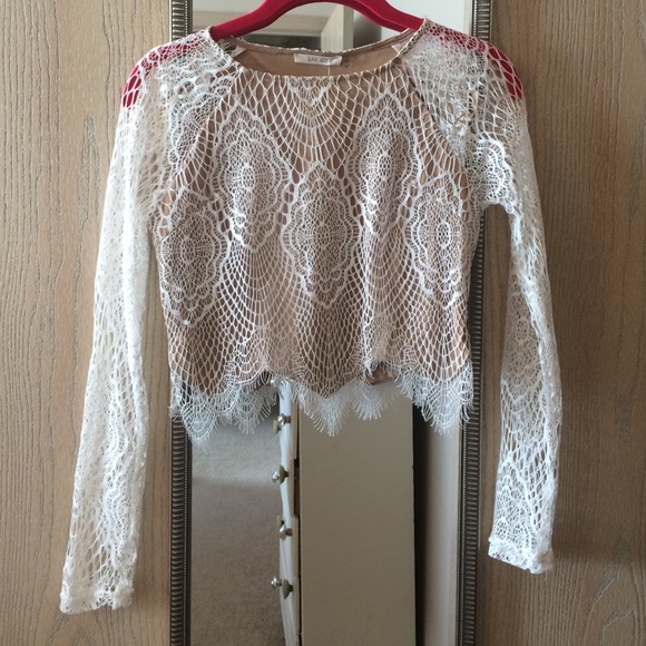 NWT White Lace Crop