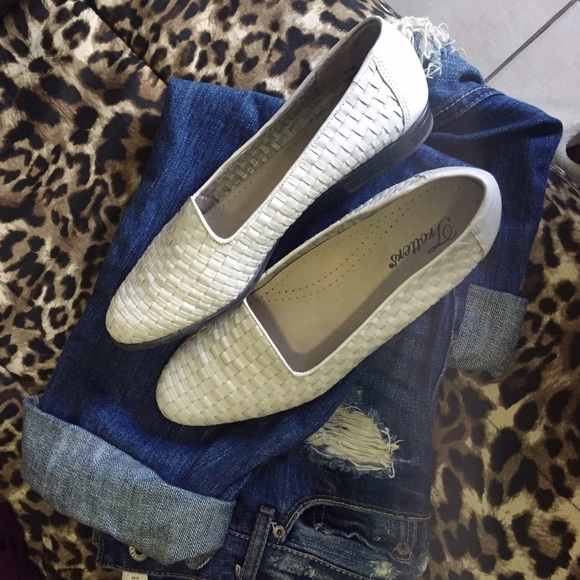 Women's woven slip on.🎐