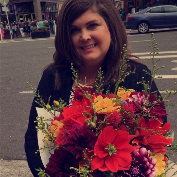 Mother & Daughter Posher's: Sandee & Shelby 💖 - Picture 2 of 3