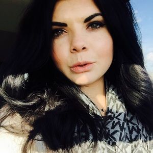 Meet your Posher, Natasha