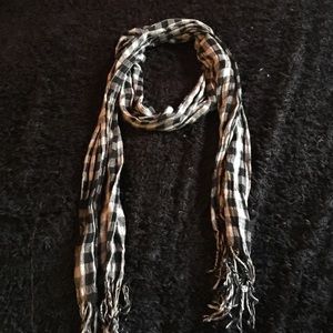 Checkers scarf