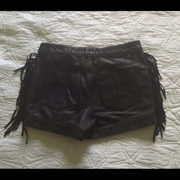 From Paris, real leather black fringe shorts - Picture 2 of 3