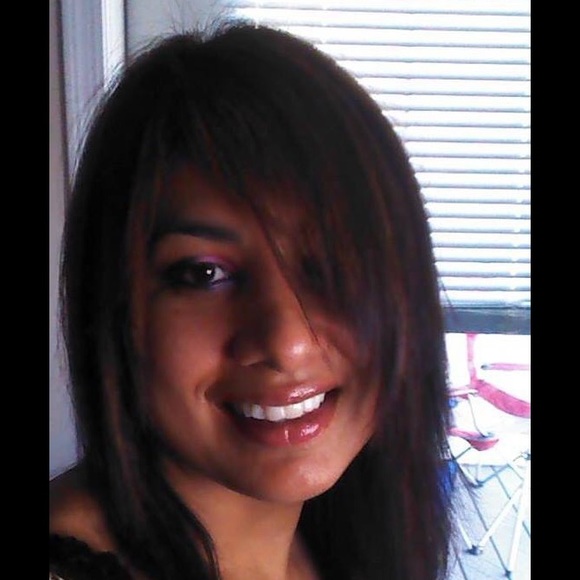 Meet your Posher, Monica - Picture 1 of 1