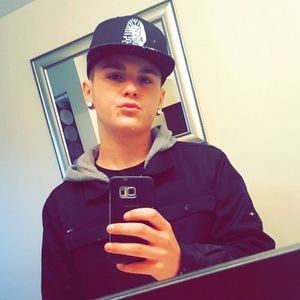 Meet your Posher, Jayton