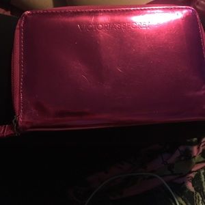VS Wristlet