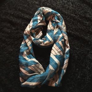Infinity scarf