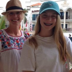 Meet your Posher, Crystal