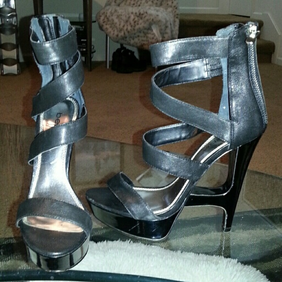 bebe black strappy leather platform high heels 8