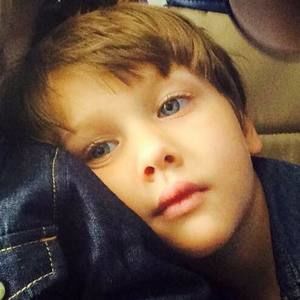 Meet your Posher, Robin