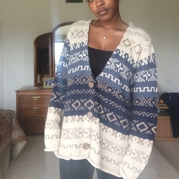 Foreign Exchange Oversized Cardigan - Picture 3 of 4