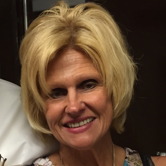 Meet your Posher, Julie