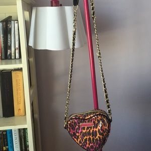 Betsey Johnson heart shaped crossbody