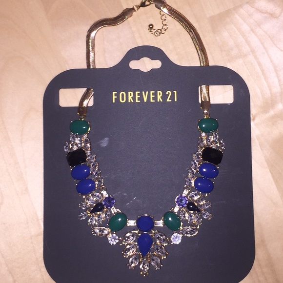 New beautiful statement necklace