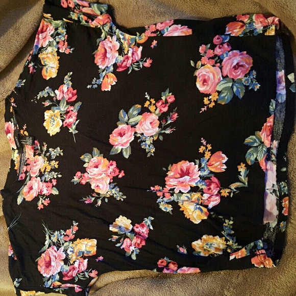 flowy floral t-shirt