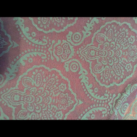 Long sleeve Maurice's shirt. - Picture 3 of 3