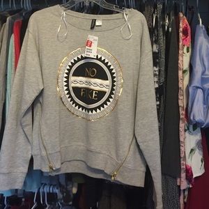 No fake 🙅🏼 sweater