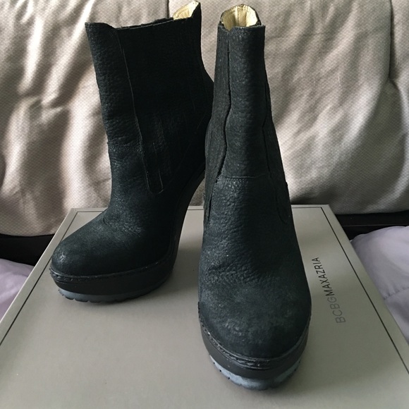 BCBGMAXAZRIA Leather Ankle Boots 6 used