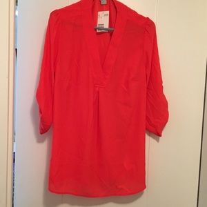 H&M pink blouse drop v-neck