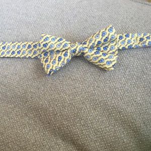 Boys Vineyard Vines Bow Tie