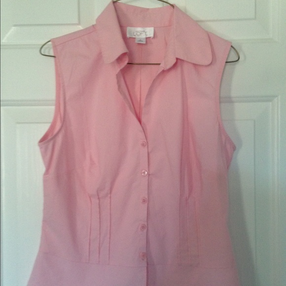 Ann Taylor sleeveless button up