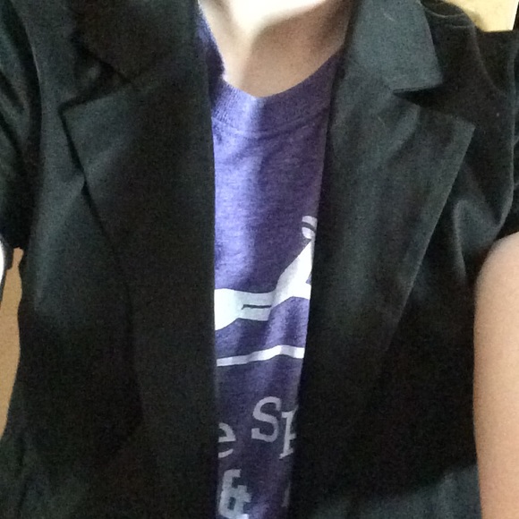 Vest - Picture 3 of 4