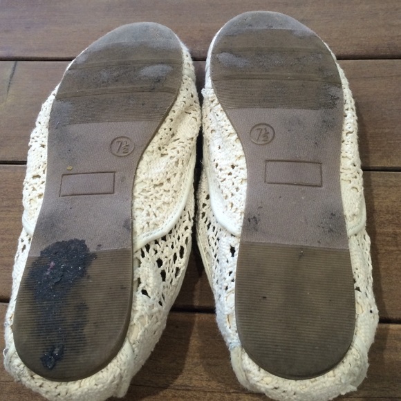 Cute shoes! Used very little - Picture 3 of 3