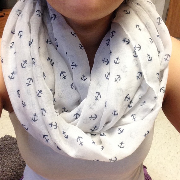 Infinity scarf