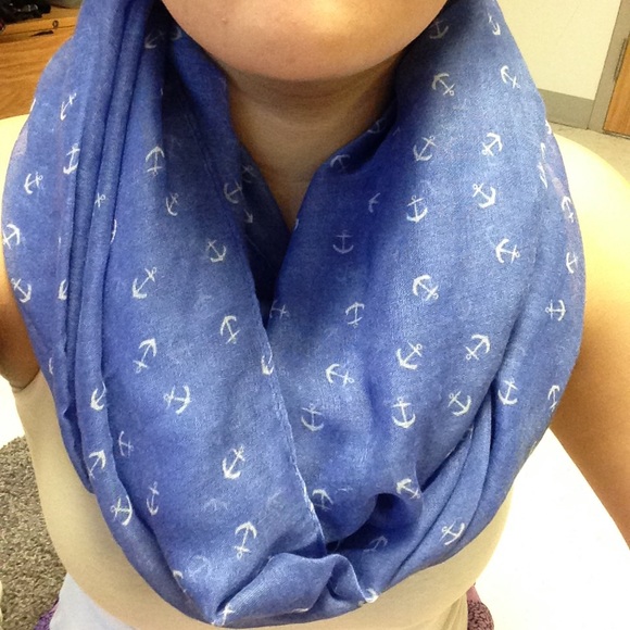 Infinity scarf