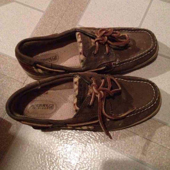 Dark Green and plaid Sperrys