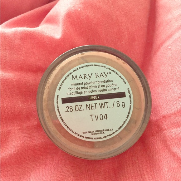 Mary Kay mineral power foundation Beige 2