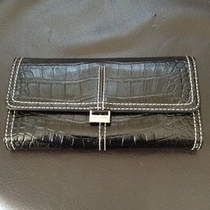 Liz Claiborne wallet