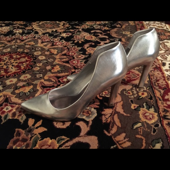 Steve Madden - Picture 2 of 4
