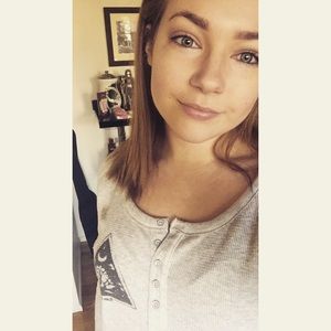 Hi! My name is Lynsie. :)