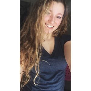 Meet your Posher, Kayla