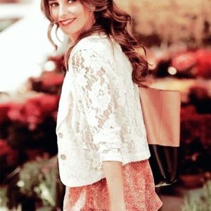 ✨Vintage✨CAbi Lace Jacket, Perfect for Easter! 2