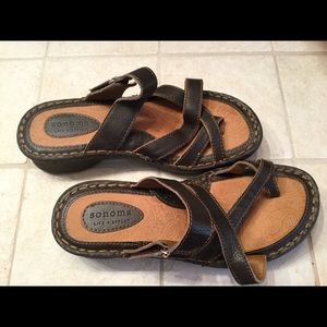 Brown strappy sandal