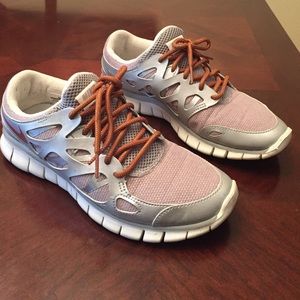 Nike Woman's Free Run + 2 premium running shoe